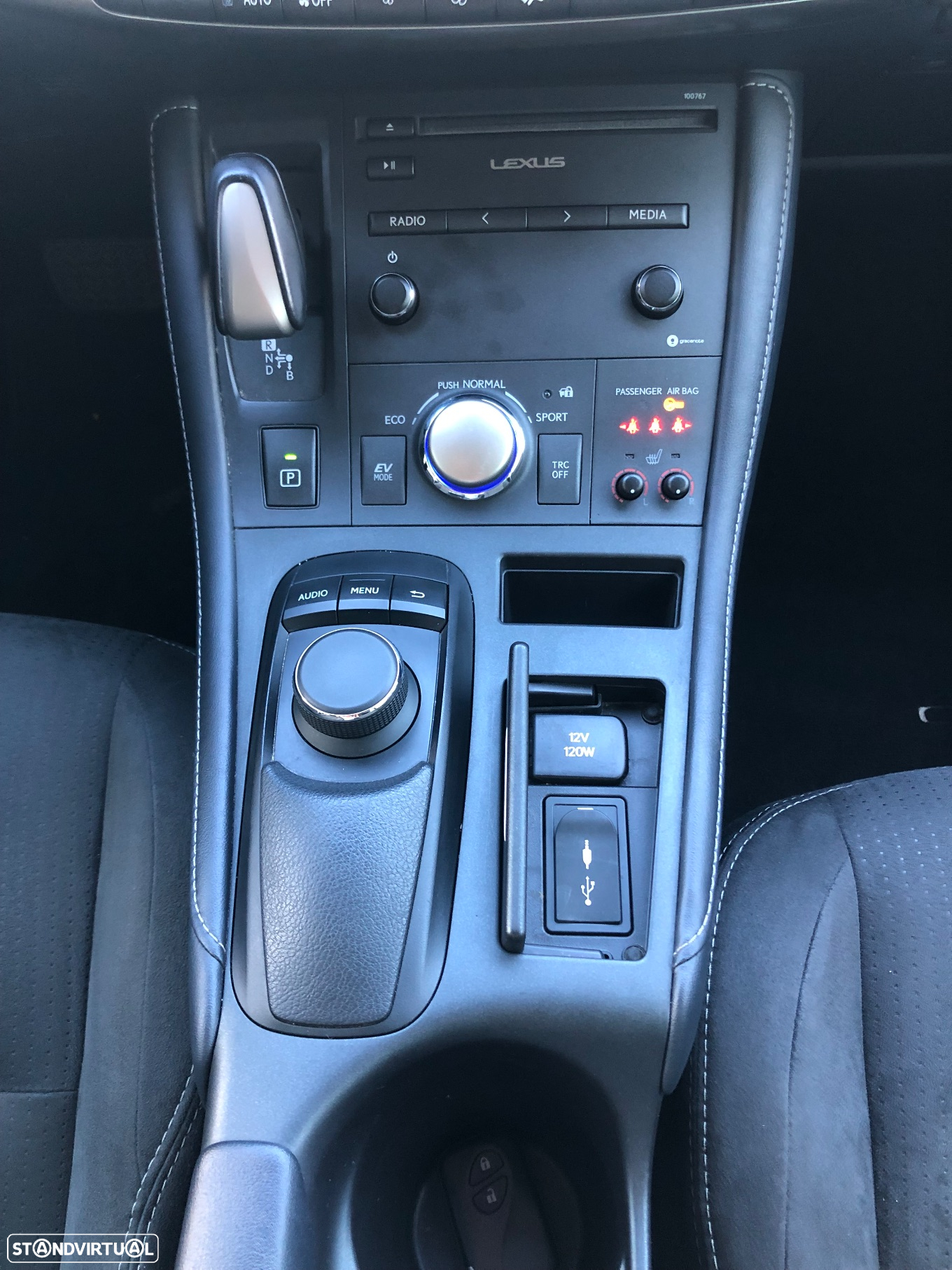 Lexus CT 200h Executive+ - 31