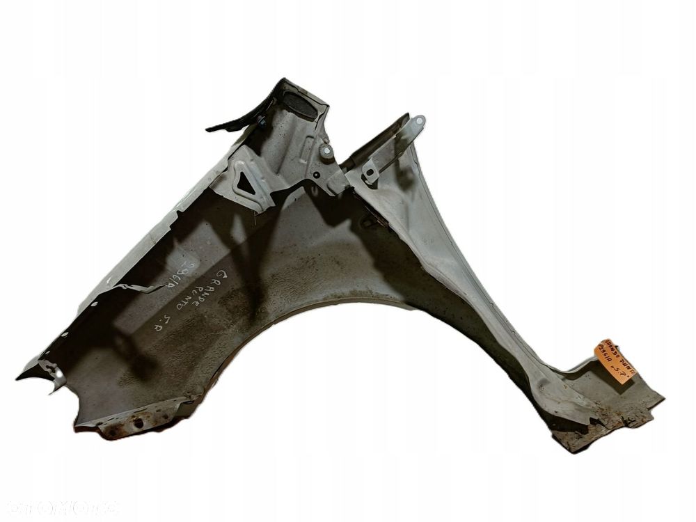 FIAT GRANDE PUNTO 05-12 r. BŁOTNIK PRAWY PRZÓD 296/A + - 2