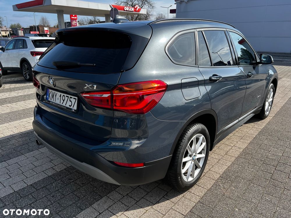 BMW X1 xDrive18d Advantage - 8