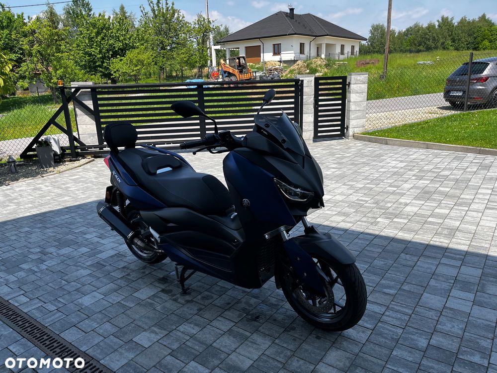 Yamaha X-max - 12