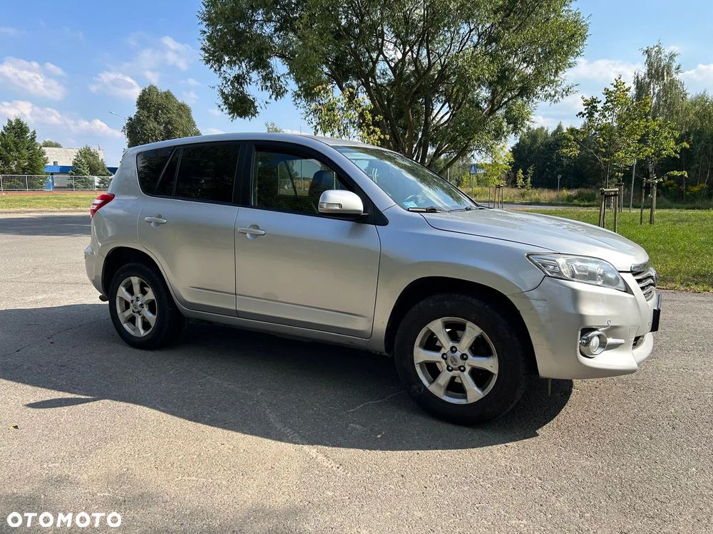 Toyota RAV4 2.2 D-4D Premium - 3