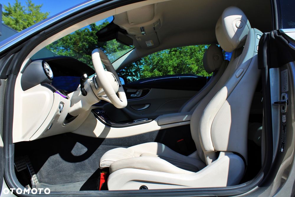 Mercedes-Benz Klasa E 220 d Coupe 4-Matic AMG - 6