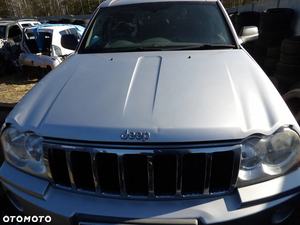 JEEP GRAND CHEROKEE WK MASKA 05-10 R.