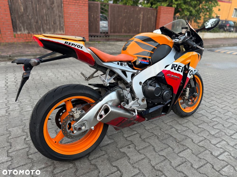 Honda CBR - 11