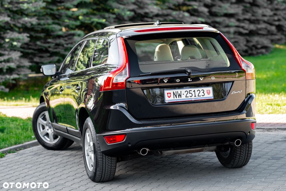 Volvo XC 60 T6 AWD RDesign - 8