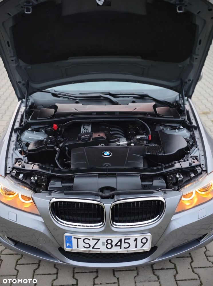 BMW Seria 3 318i Edition Lifestyle - 25