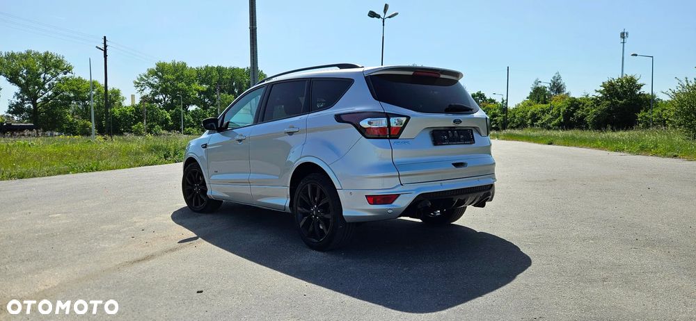 Ford Kuga 2.0 TDCi 4x4 ST-Line - 4