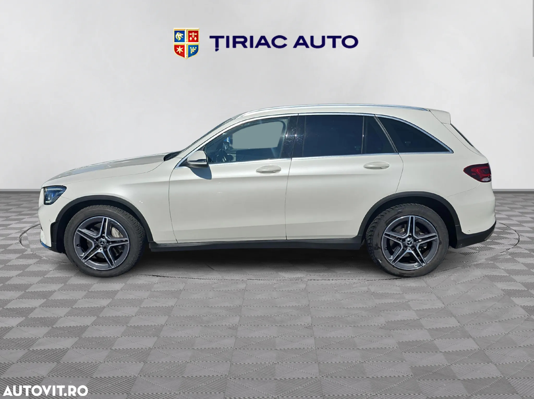 Mercedes-Benz GLC - 2