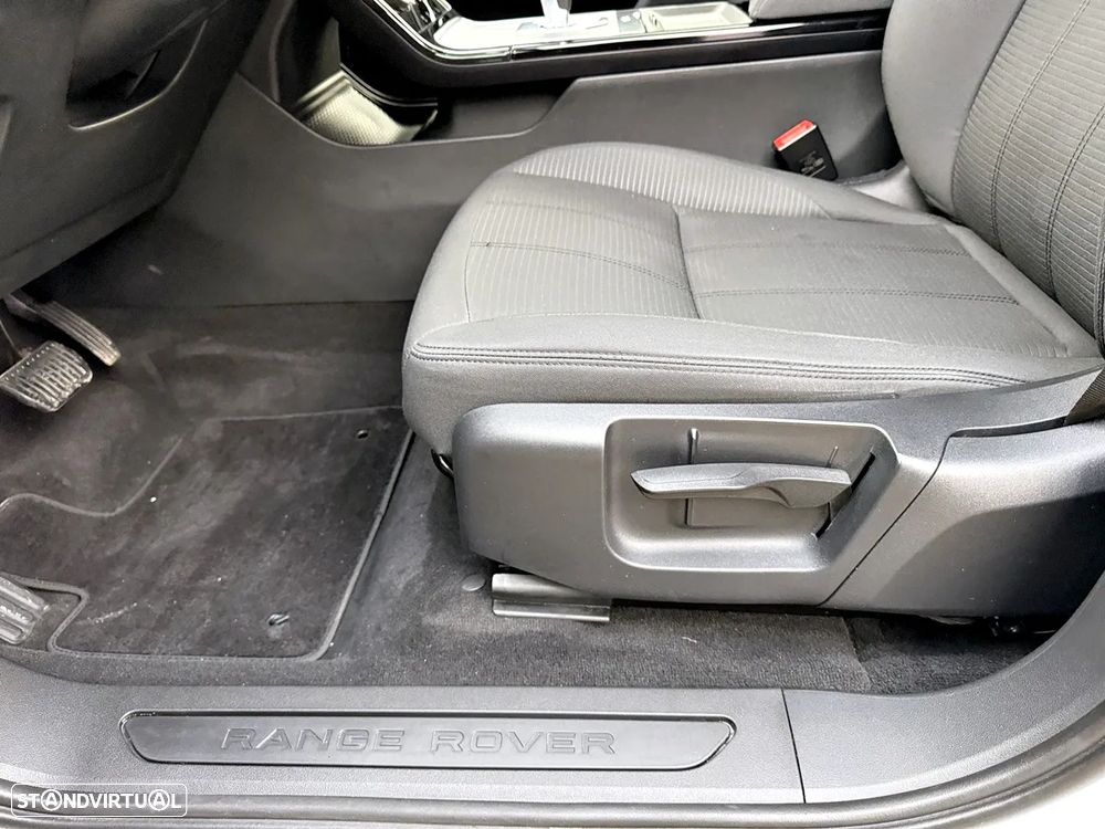 Land Rover Range Rover Evoque 2.0 D150 AWD Auto - 25