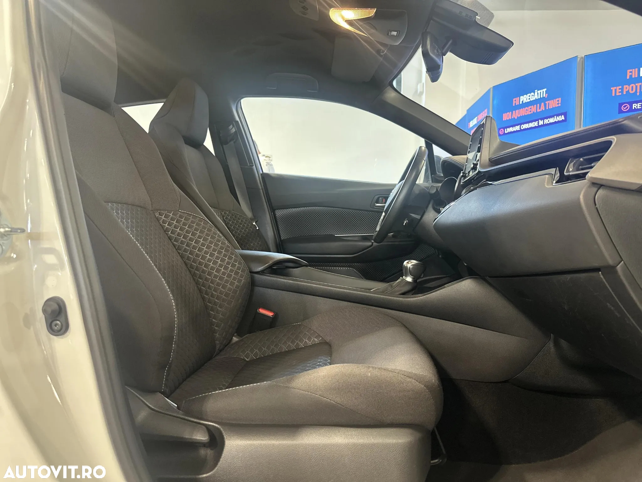 Toyota C-HR - 11