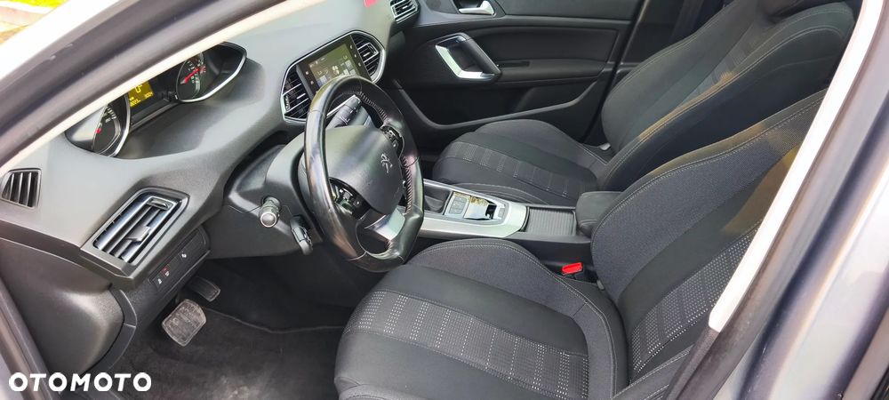 Peugeot 308 - 10