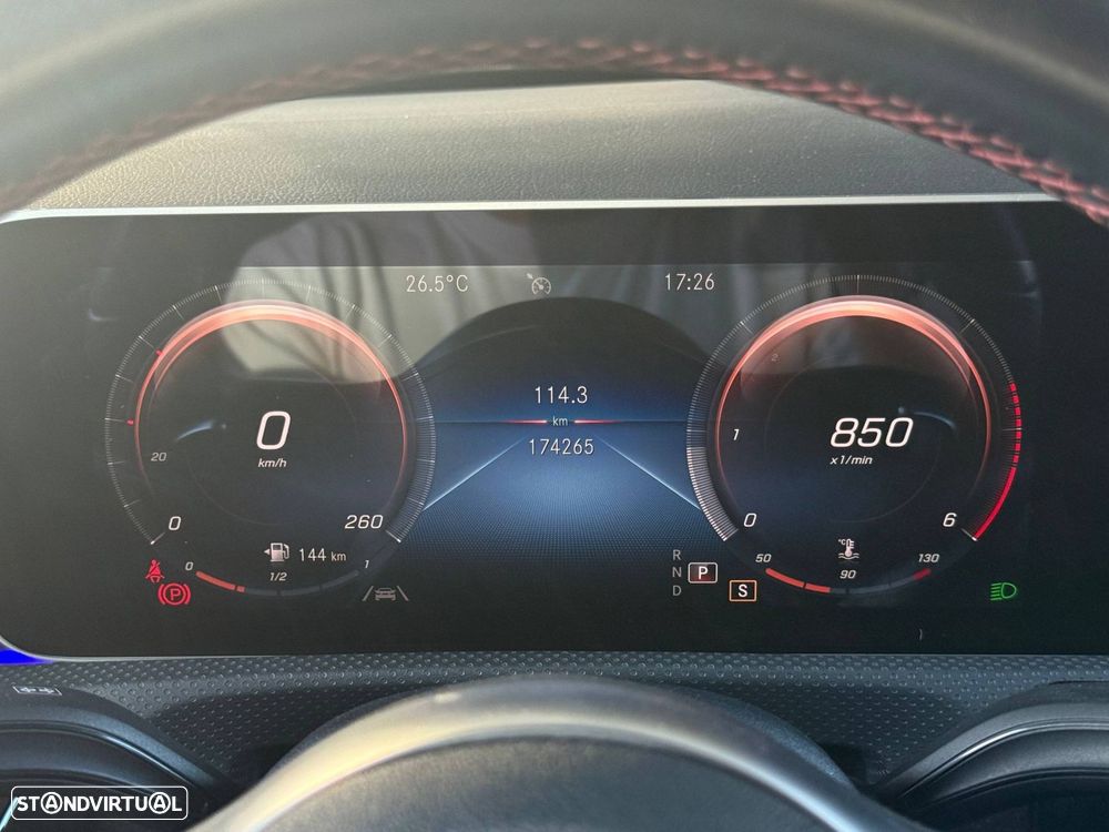 Mercedes-Benz A 180 d 7G-DCT AMG Line - 50