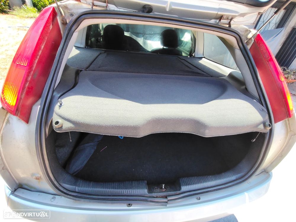 Ford Focus 1.8 TDdi Trend - 6