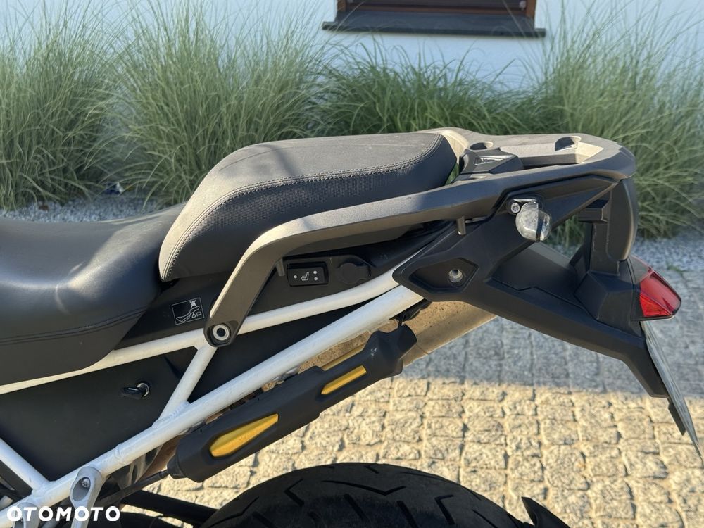 Triumph Tiger - 12