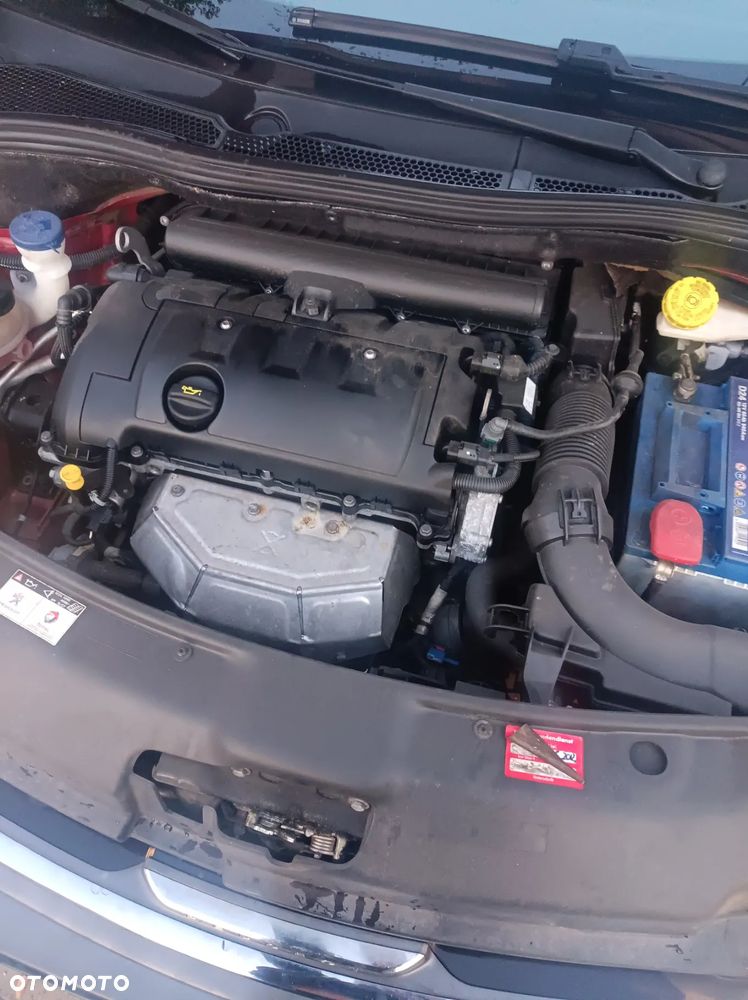 Peugeot 208 120 VTI Allure - 18