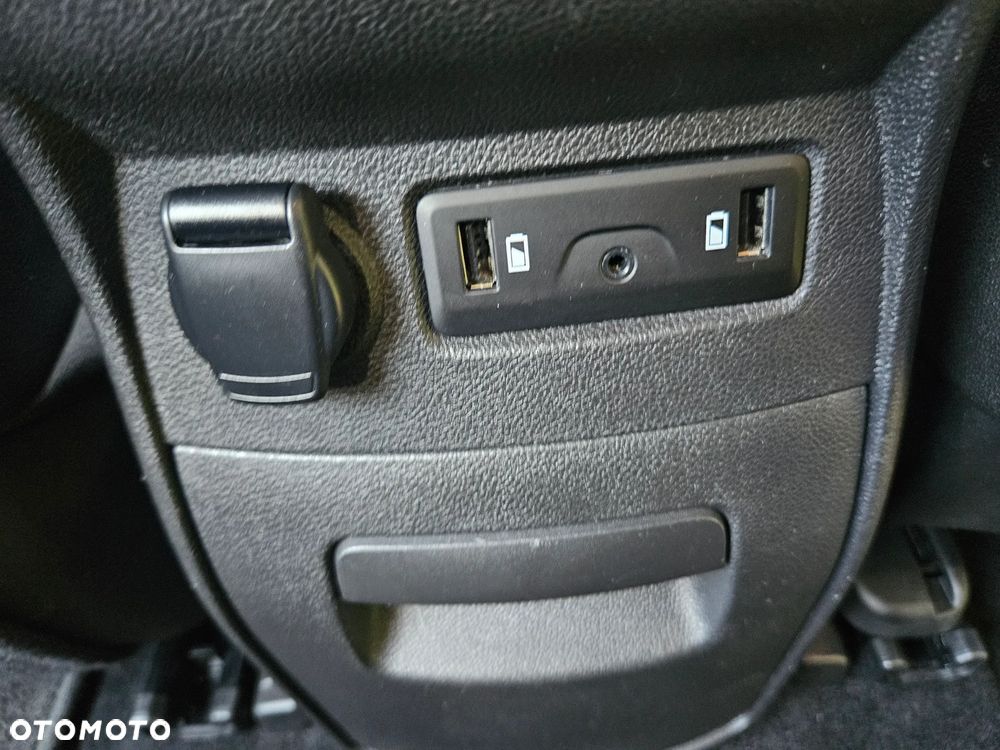Renault Scenic ENERGY TCe 130 INTENS - 35