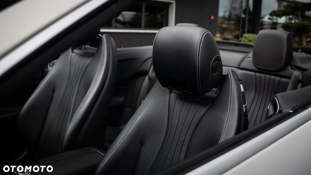 Mercedes-Benz Klasa E 200 9G-TRONIC AMG Line - 12