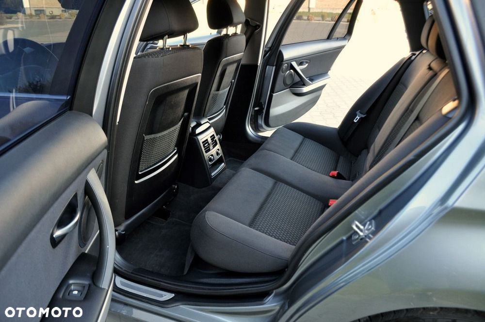 BMW Seria 3 - 21