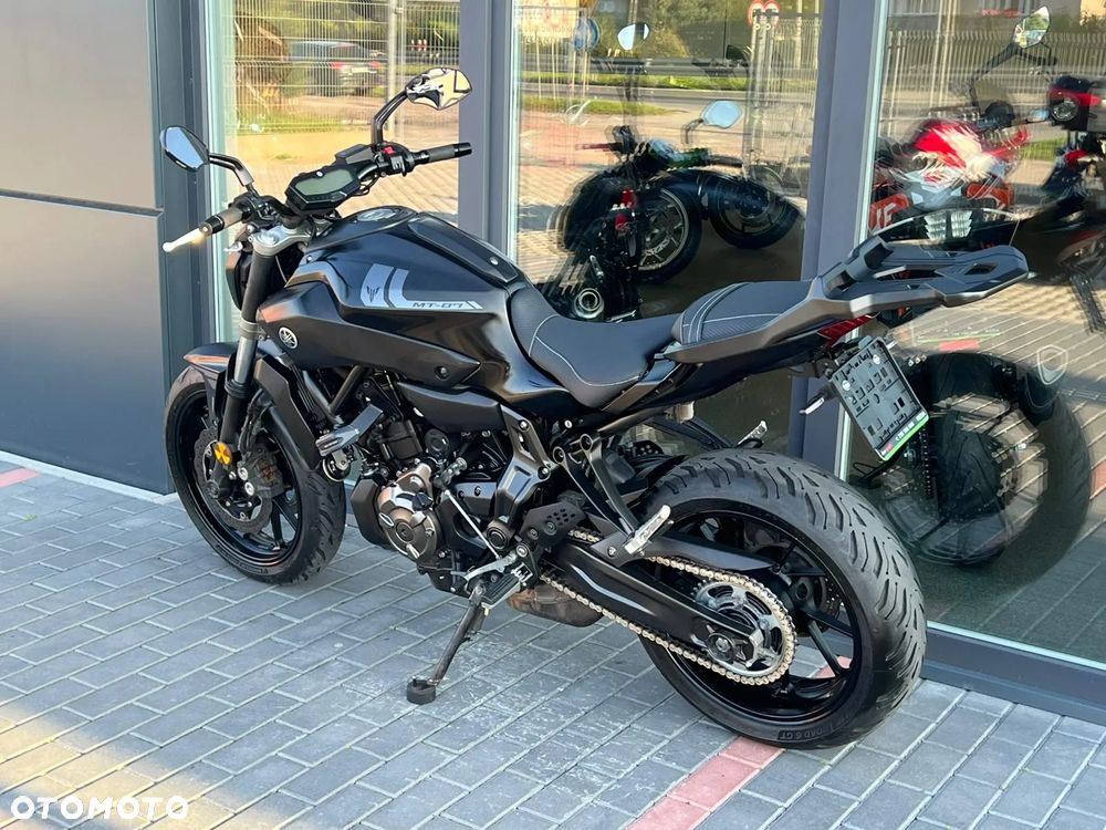 Yamaha MT - 32