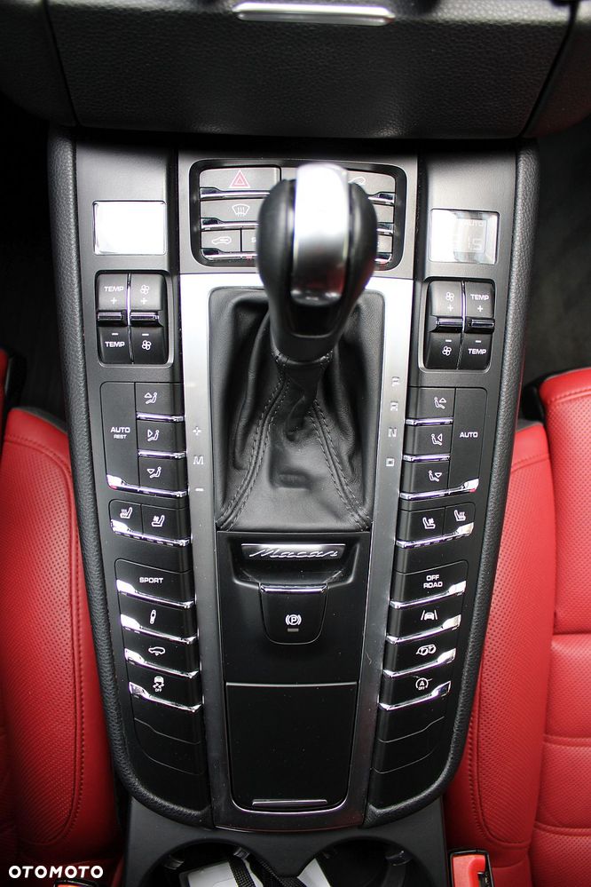 Porsche Macan - 29
