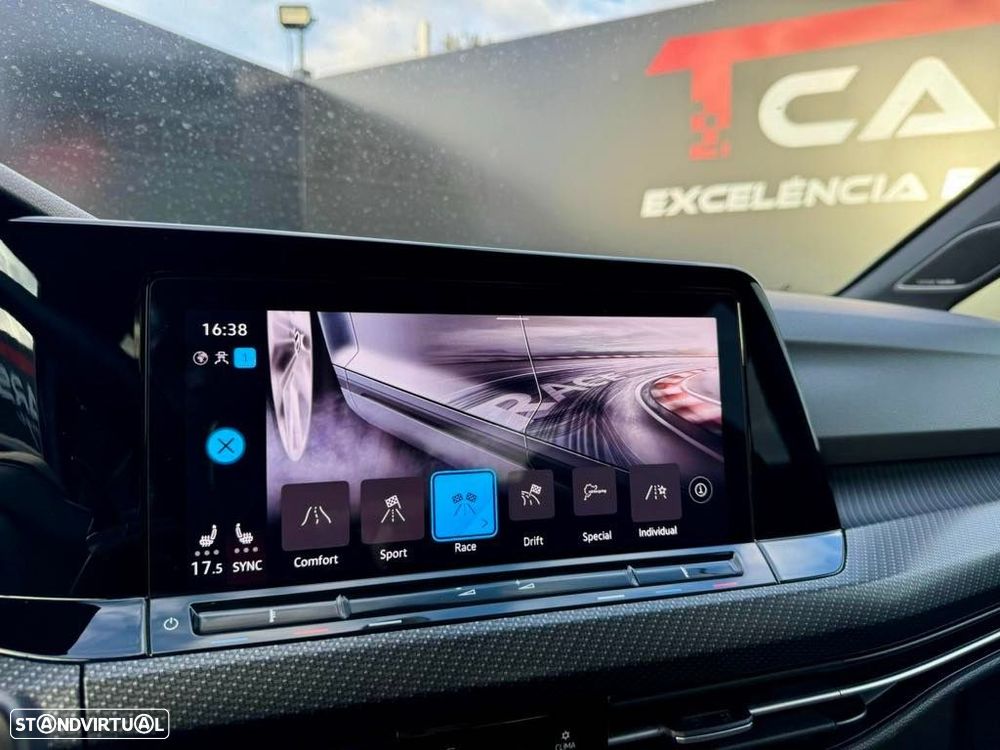 VW Golf 2.0 TSI R DSG - 29