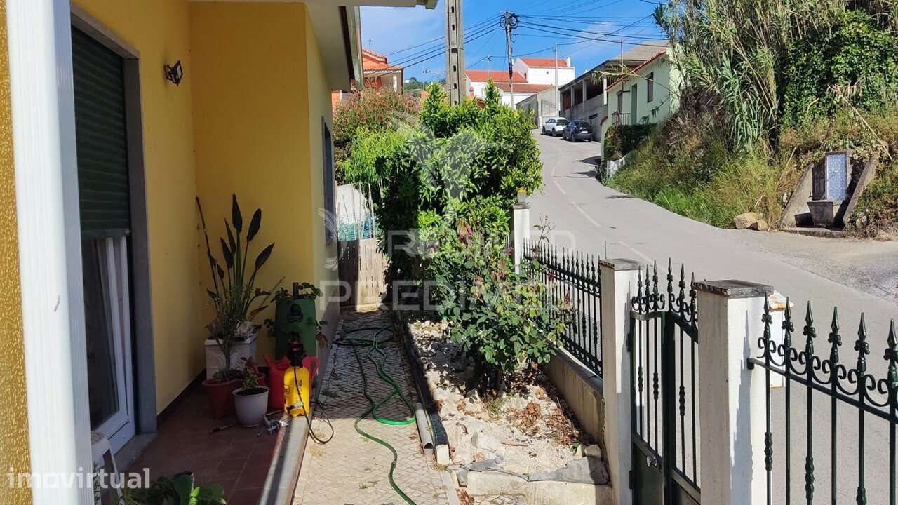 FREIRIA. TORRES VEDRAS – Moradia T3+2 remodelada com vista desafogada - Grande imagem: 4/37