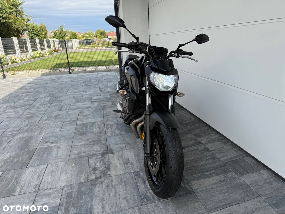 Yamaha MT - 7