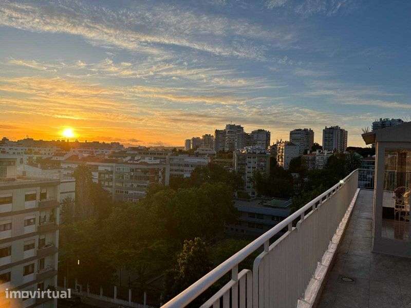 Penthouse Restelo/Belém Vista Frontal de Mar - Grande imagem: 5/12