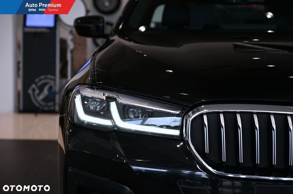 BMW Seria 5 520i mHEV - 25