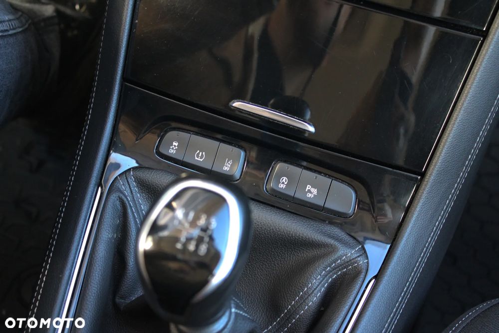 Opel Grandland X 1.2 T GPF Enjoy S&S - 15