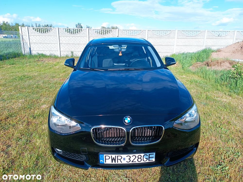 BMW Seria 1 114i - 4