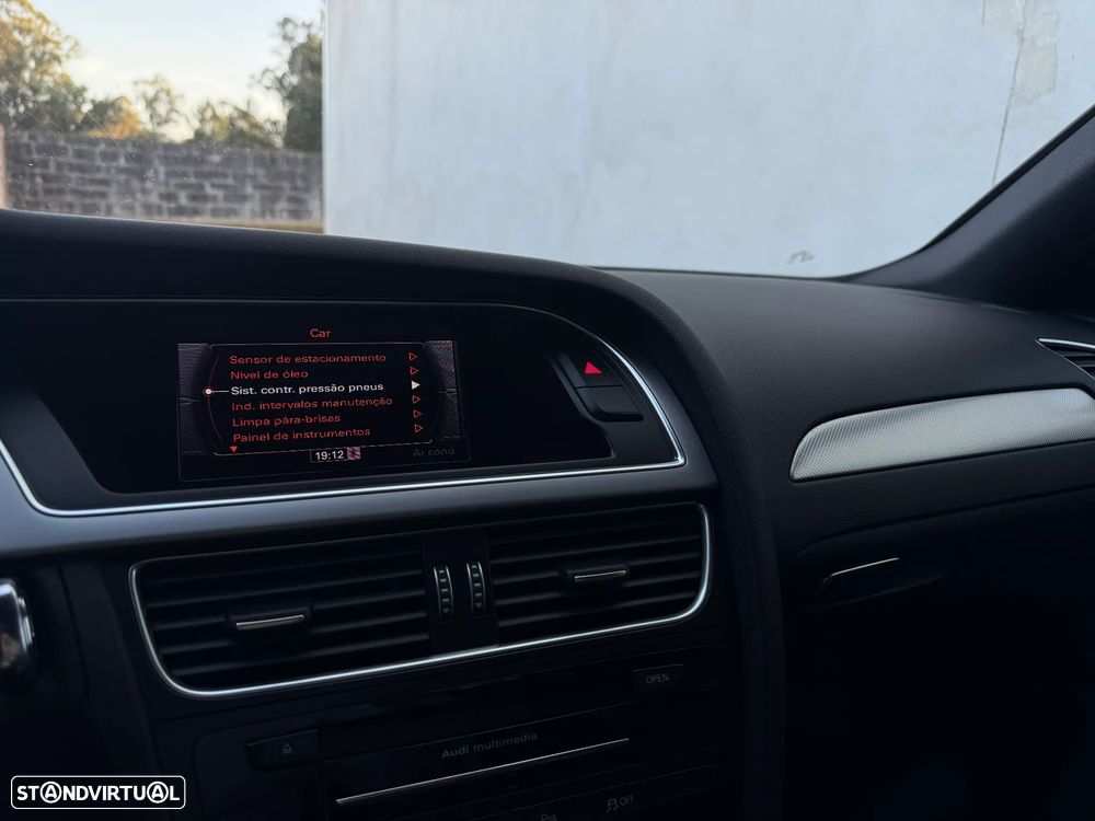 Audi A4 Avant 2.0 TDI Business Line S-line - 45