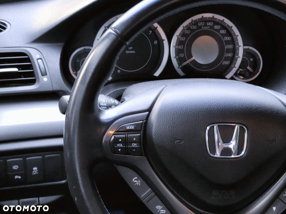 Honda Accord 2.0 Elegance - 26