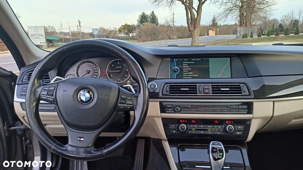 BMW Seria 5 525d xDrive Luxury Line - 6