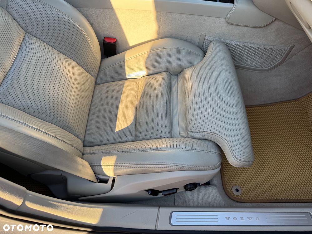 Volvo V90 D4 Inscription - 25