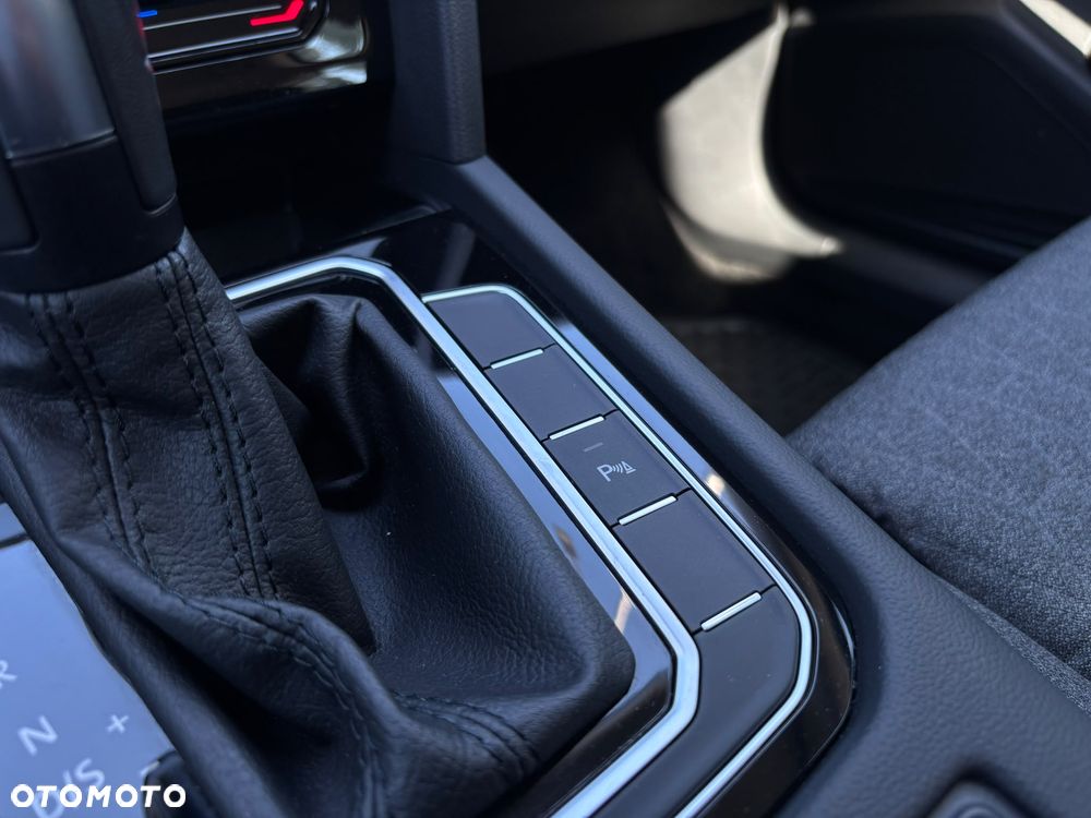 Volkswagen Passat 1.5 TSI EVO Business DSG - 22