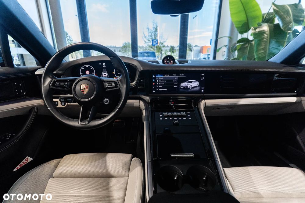 Porsche Panamera 4S E-Hybrid PHEV - 27