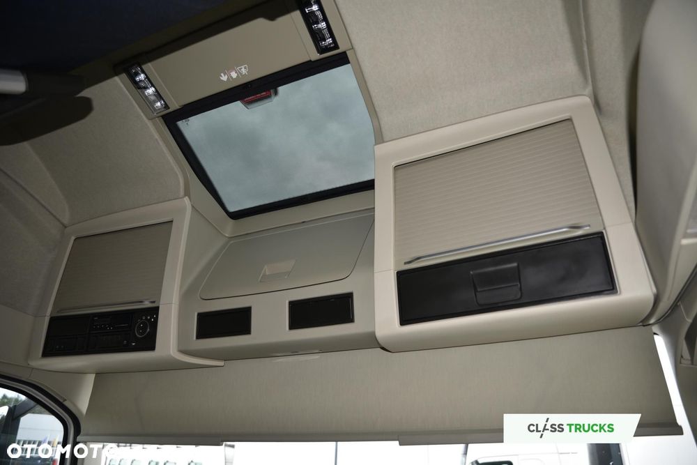 Volvo FH 500 Globetrotter XL Adaptive Cruise Control - 17