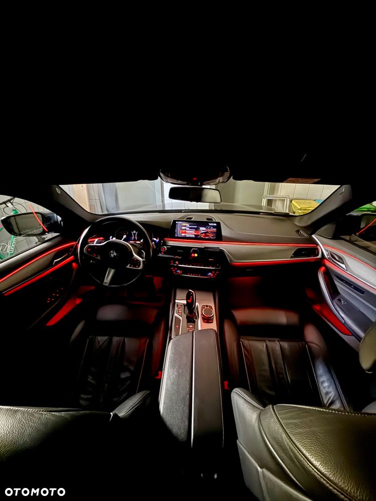 BMW Seria 5 540i xDrive M Sport sport - 19