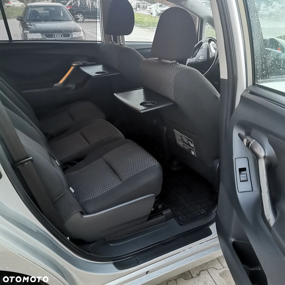 Toyota Verso - 17