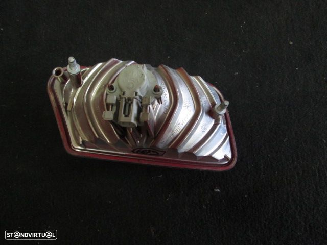 Farol Tras 46786565 FIAT STILO 2002 5P SW ESQ - 2