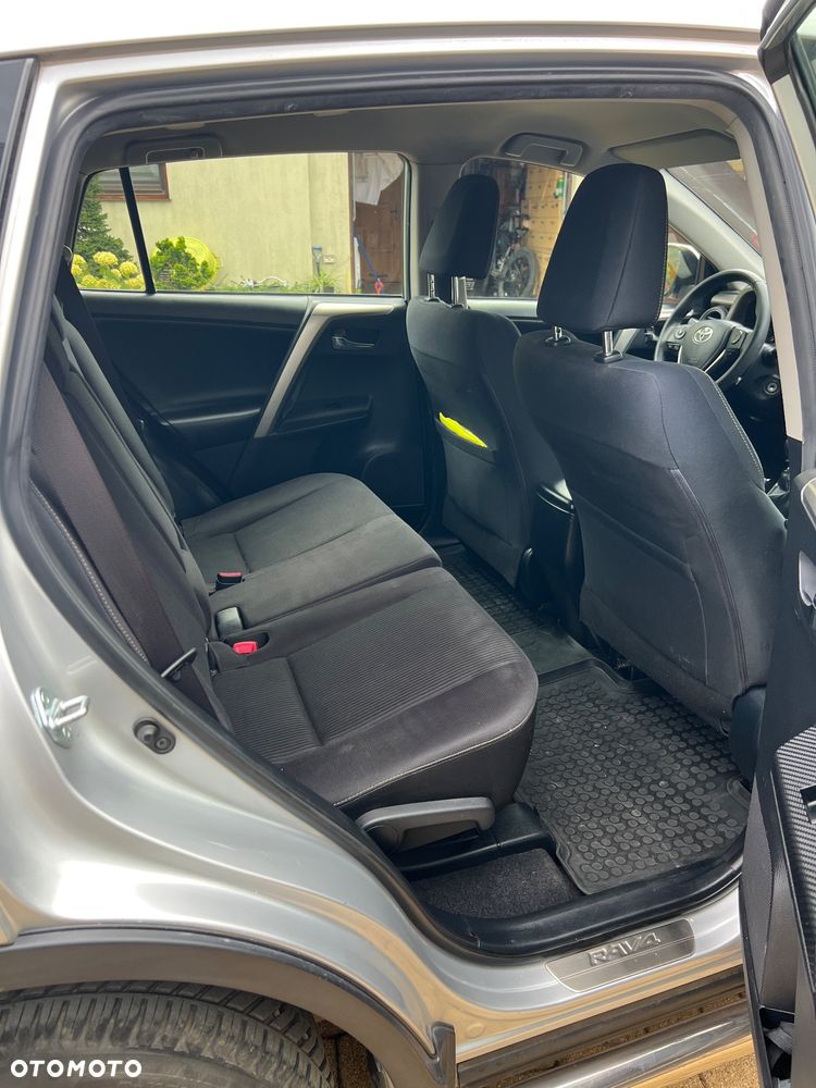 Toyota RAV4 - 5