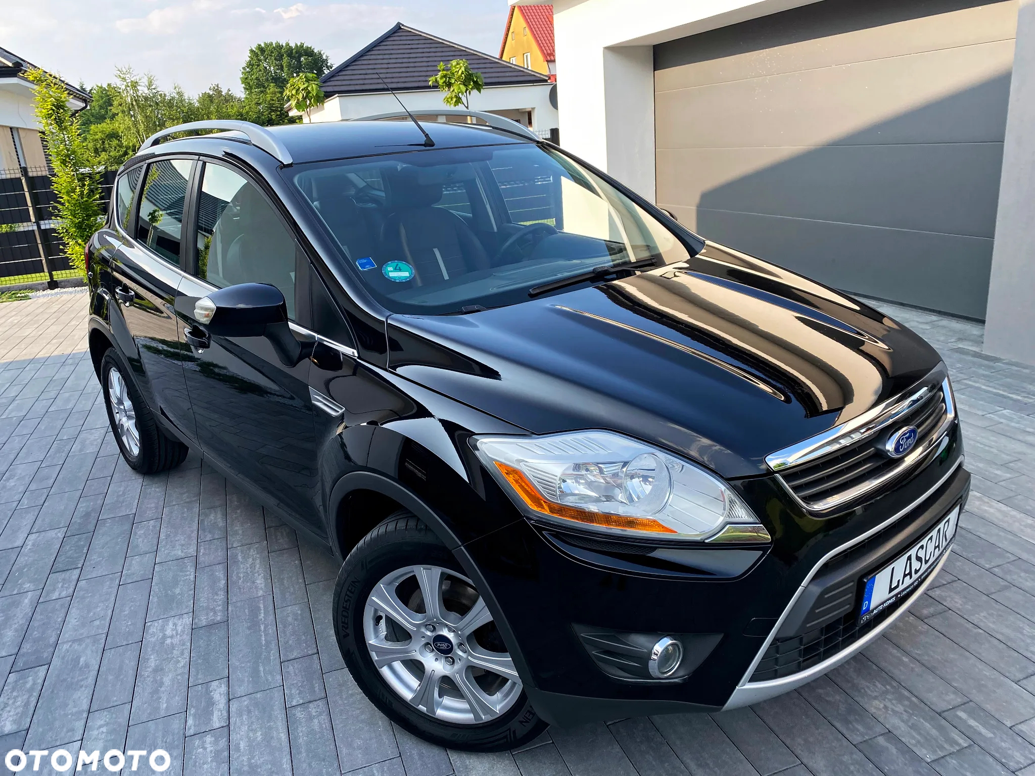 Ford Kuga 2.0 TDCi 2x4 Titanium - 9