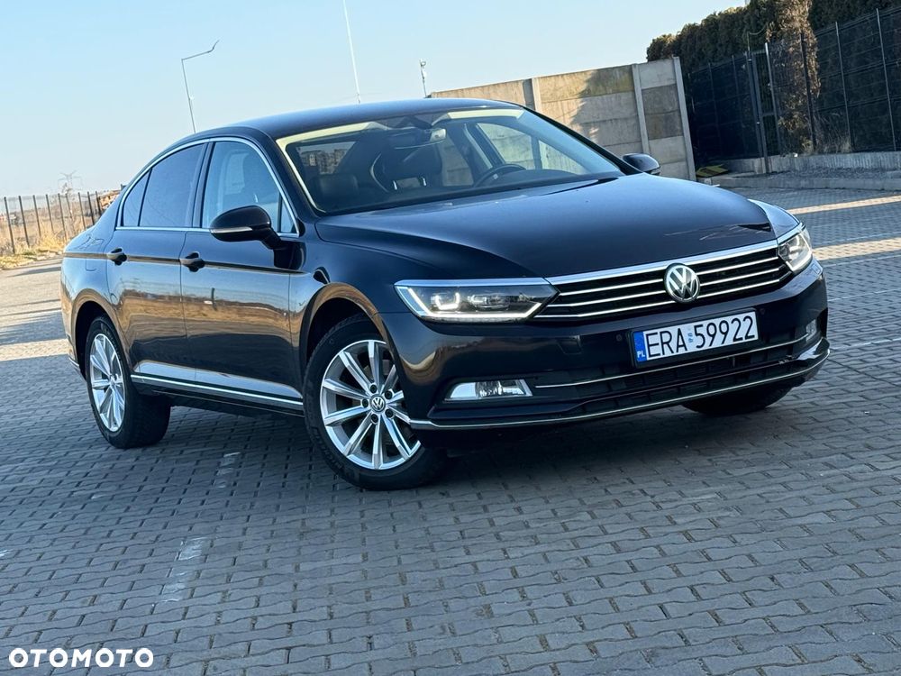 Volkswagen Passat 1.6 TDI SCR DSG - 2