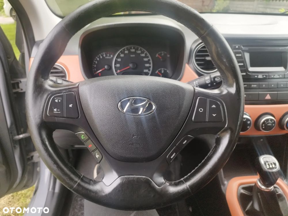 Hyundai i10 - 12