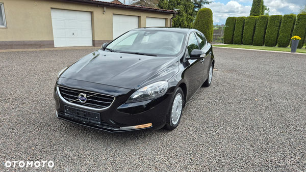 Volvo V40 D2