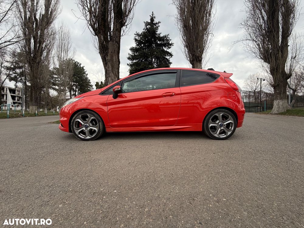 Ford Fiesta 1.6 ST - 4