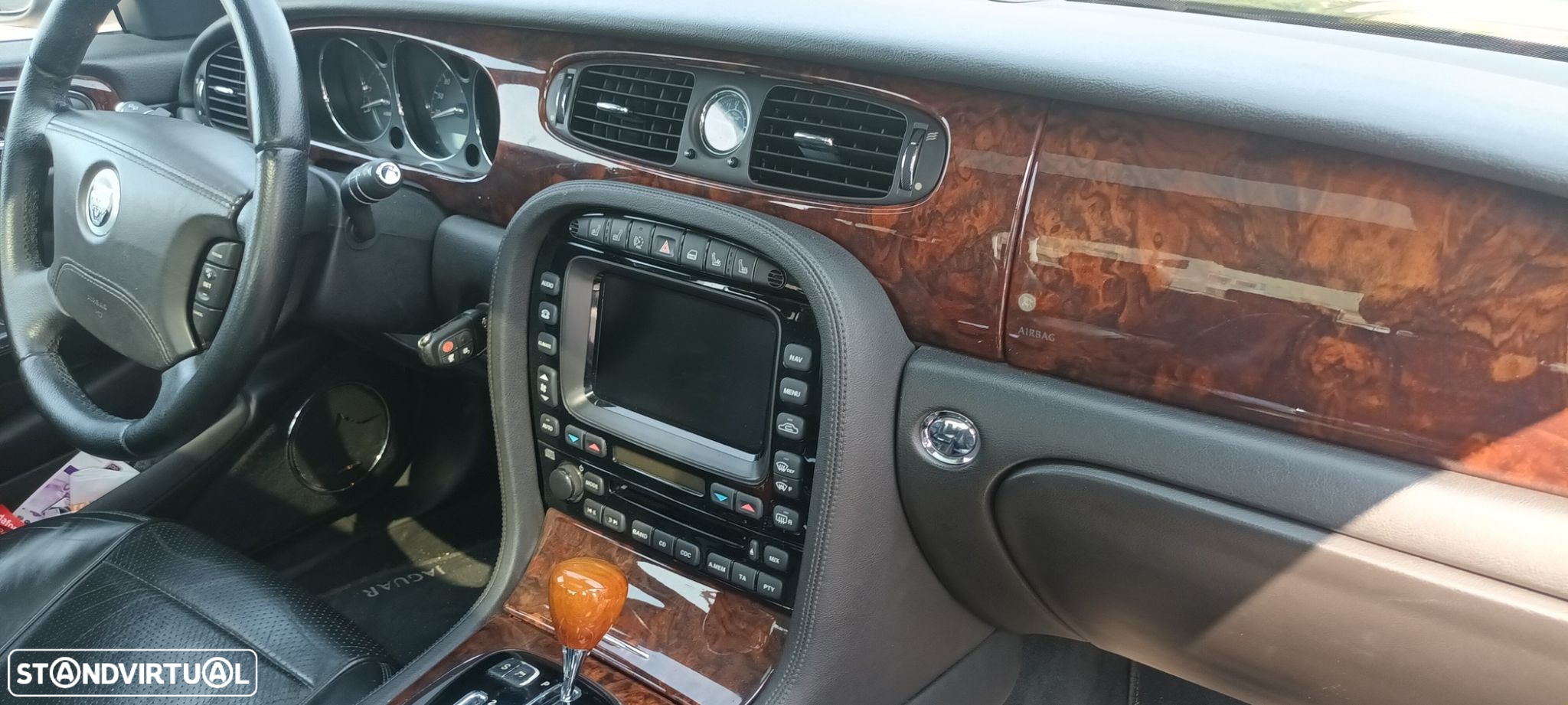 Jaguar XJ - 4