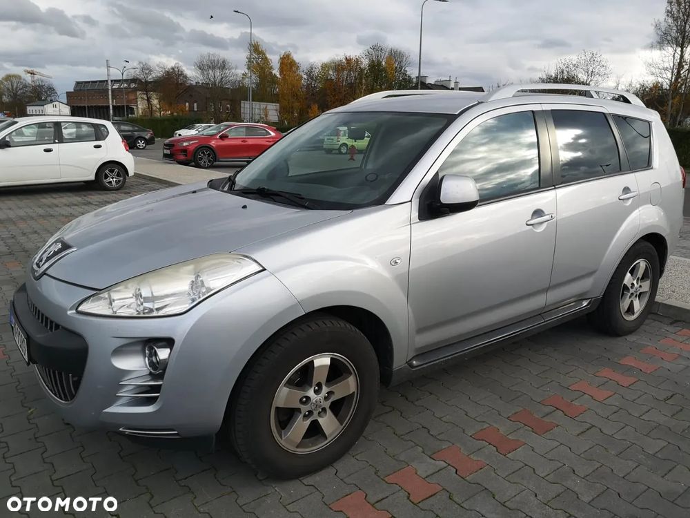 Peugeot 4007 - 14