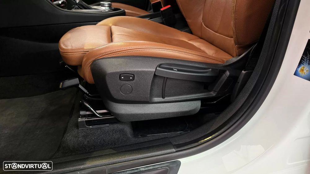 BMW 216 Active Tourer d Line Sport Auto - 56